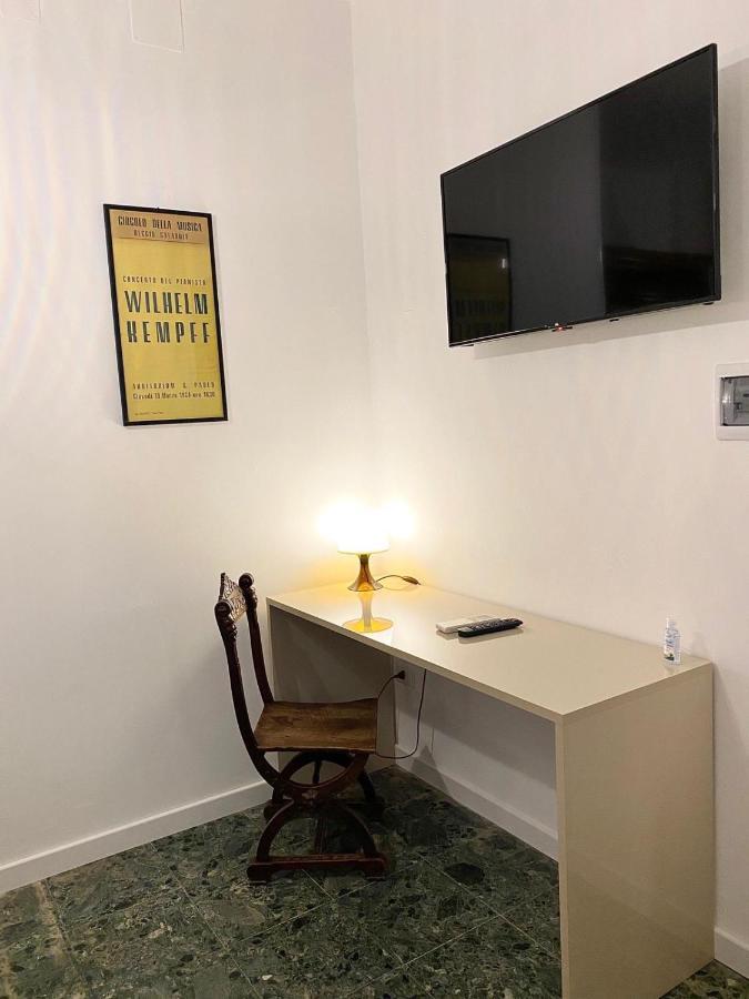 레조디칼라브리아 Al Teatro B&B 외부 사진