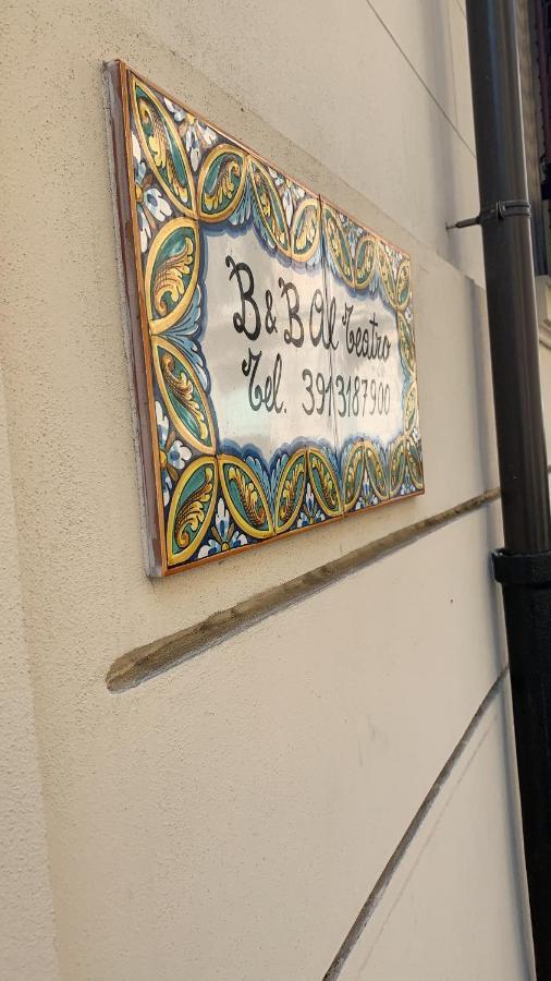 레조디칼라브리아 Al Teatro B&B 외부 사진